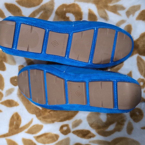 Donald Pliner Blue silver and  Loafers with Suede Texture and Chain Detail - Picture 5 of 7